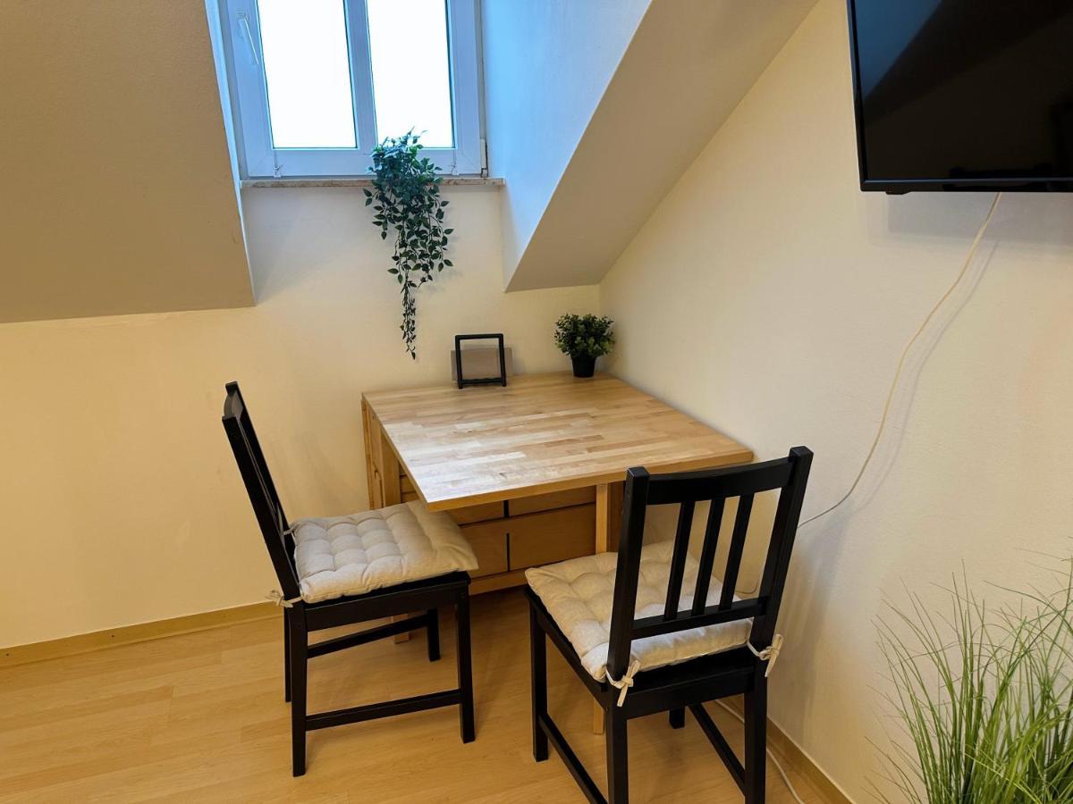 Gemütliche, charmante Ferienwohnung Nähe Zentrum Plauen Exterior foto